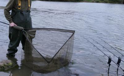 landing net, dip net, tuck net, brail net, spoon net, carp fishing, bait boat, bite alarm